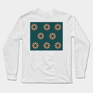 Daisy! Long Sleeve T-Shirt